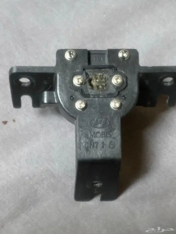 كمره خلفيه وعلامة هونداي اصلية وكالة 1