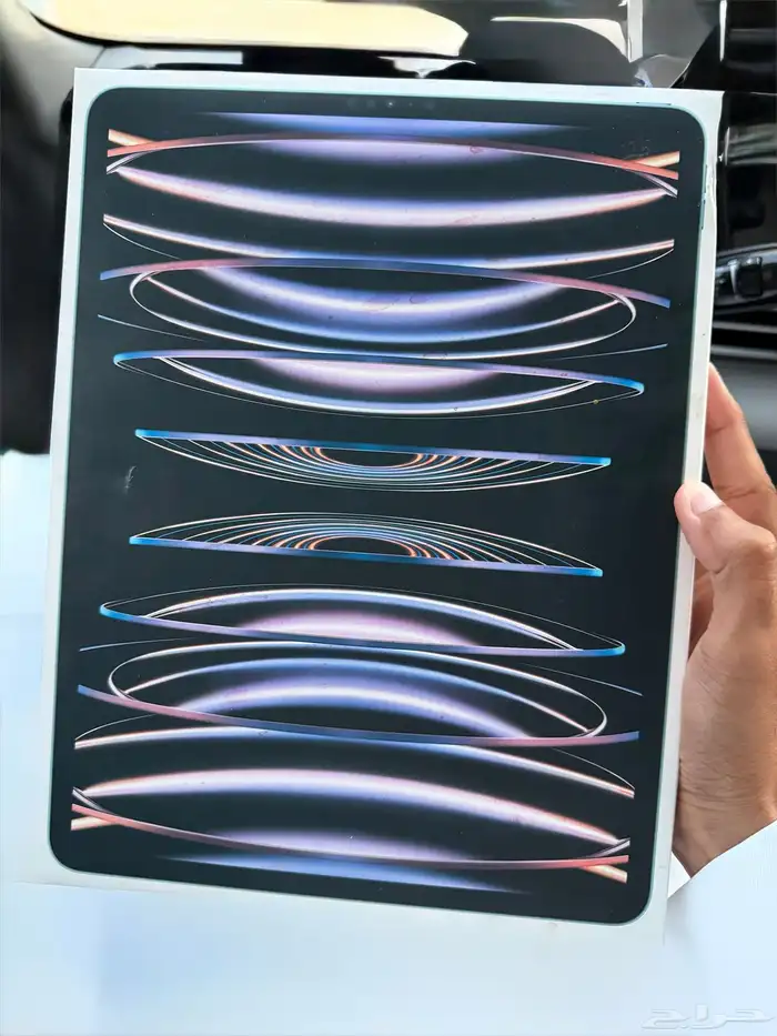 ايباد برو 13 بوصة (M4) يدعم الشريحة QR 3