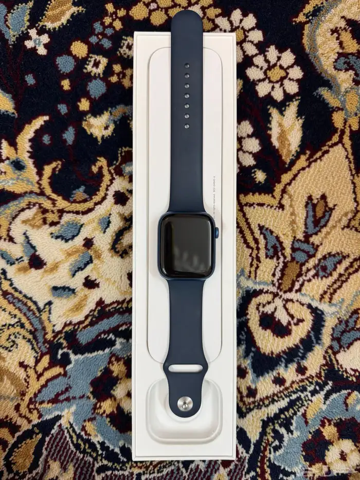 ساعه أبل اصدار السابع بقمة النظافه . 0