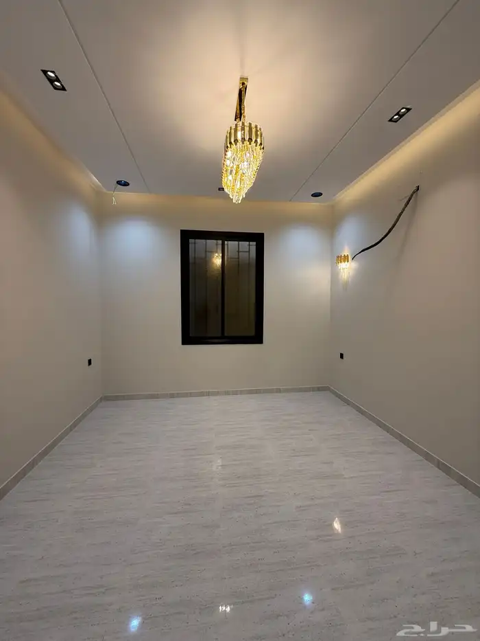 للبيع شقق علويه وارضيه بسعر صيدة بدرة الموسي ع برحه مسجد 27