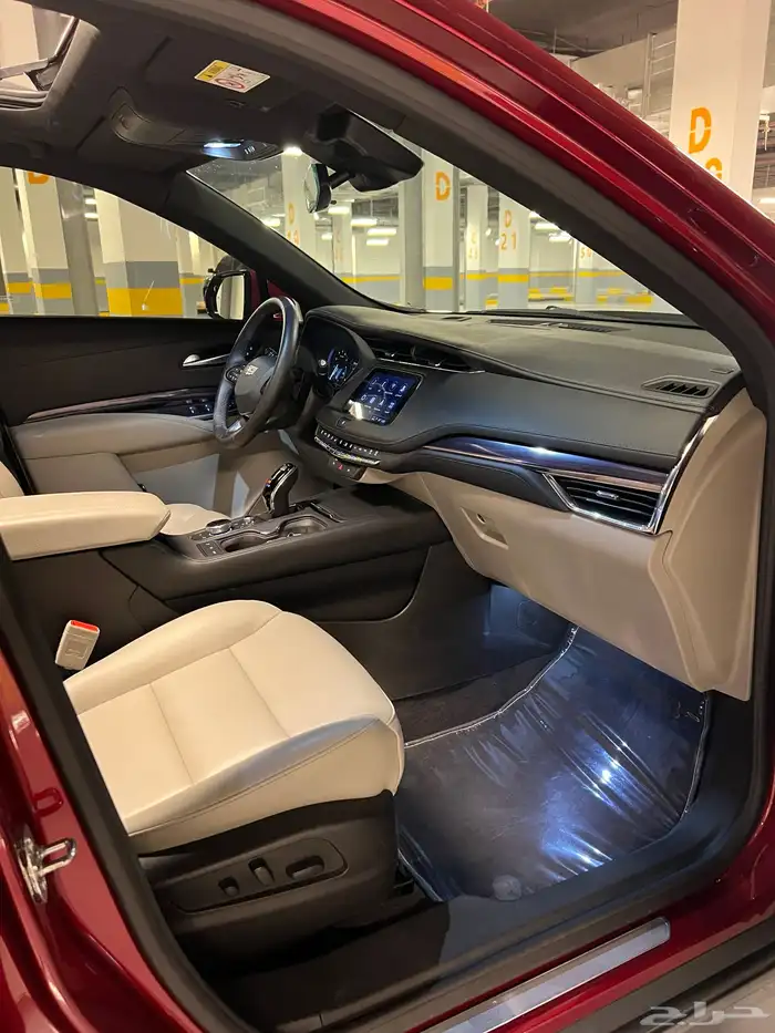كاديلاك XT4 شبة اصفار 2023 16