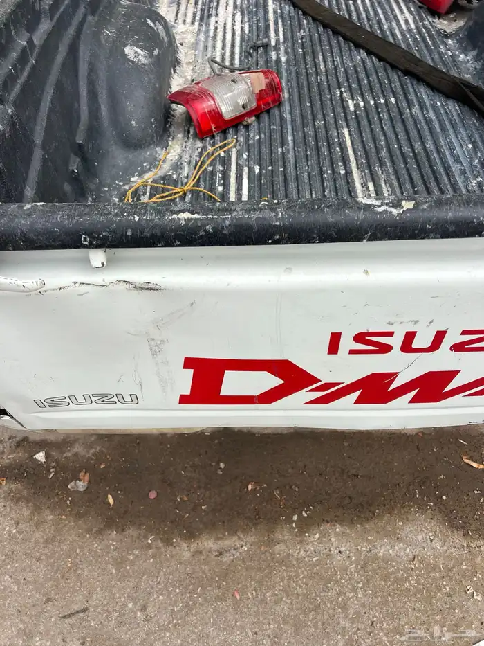 ايسوزو صندوق 2012 3