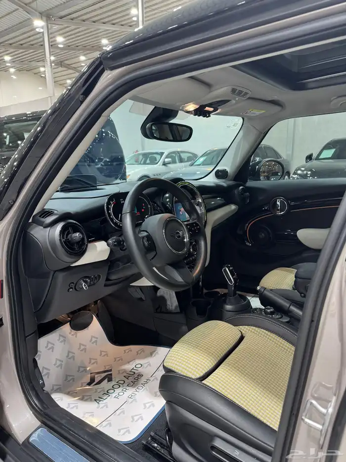 ميني كوبر موديل 2022 بانوراما 10