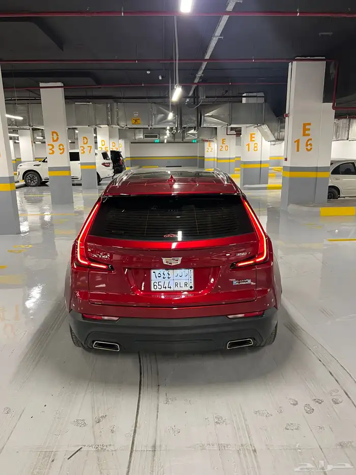 كاديلاك XT4 شبة اصفار 2023 5