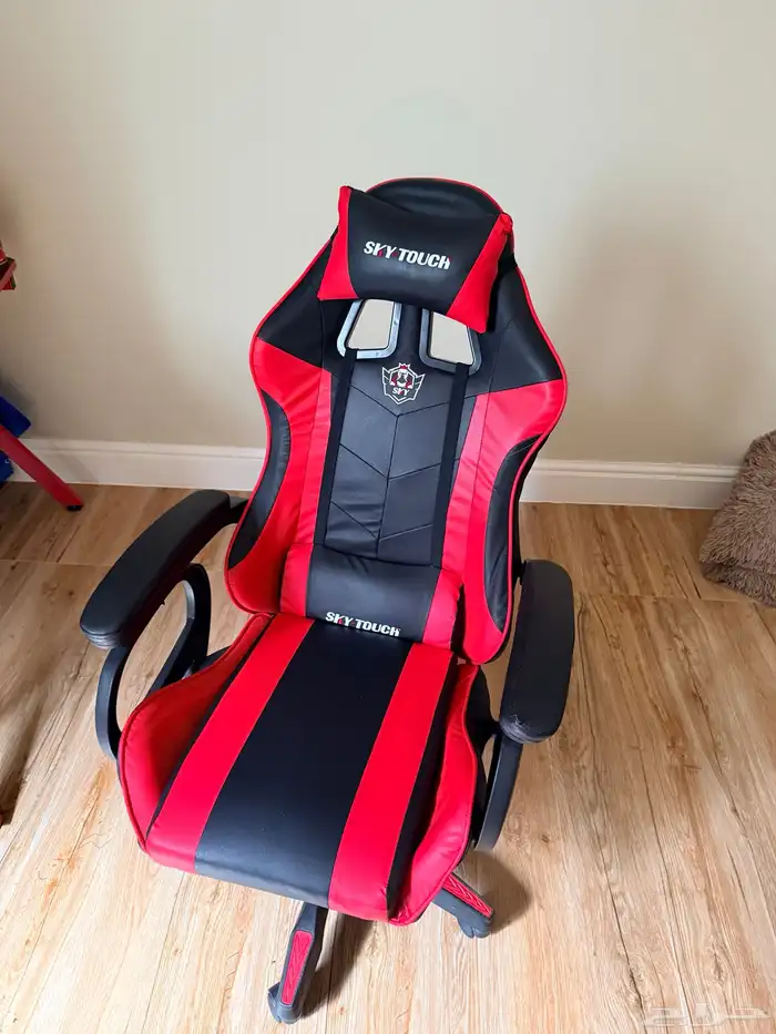 طاولة كمبيوتر مع كرسي gaming 2