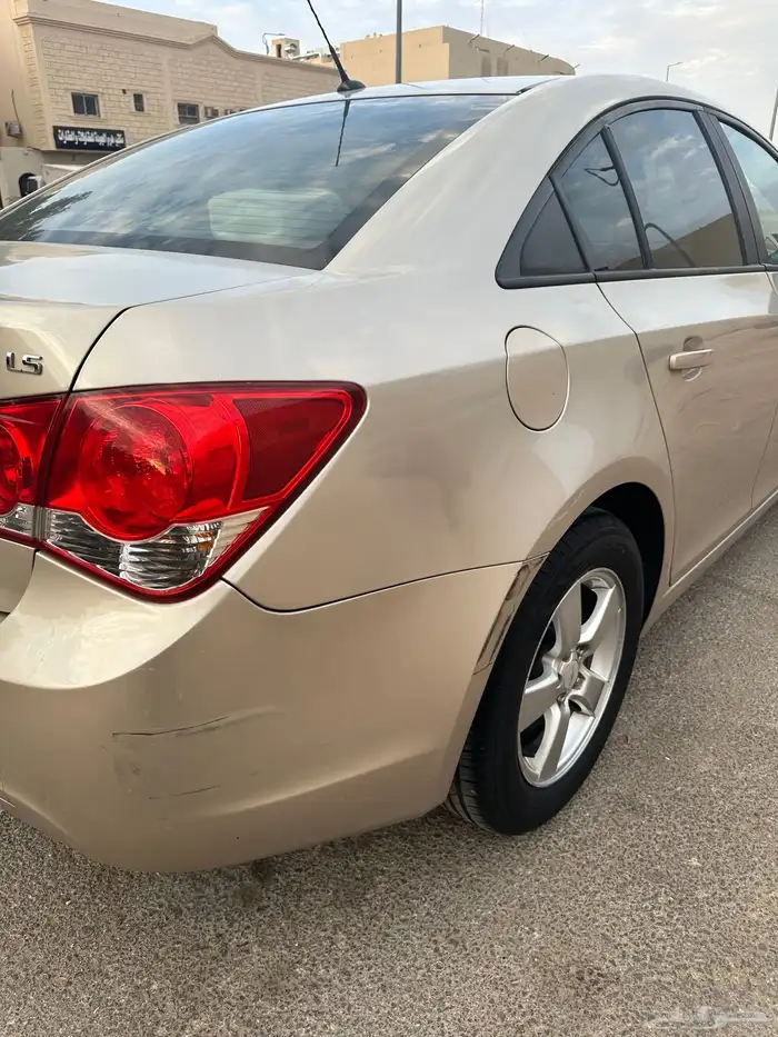 شيفروليه كروز 2012 ذهبي 12