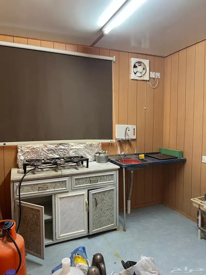 اغراض مزرعة غرفة وشبوك وغيرها 3