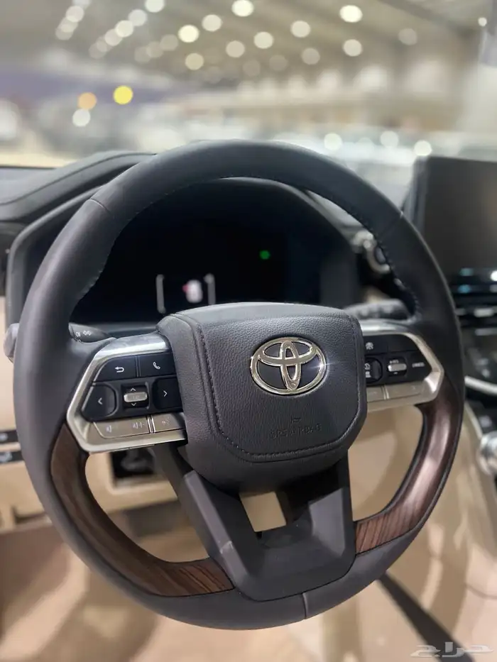 تويوتا لاندكروزر GXR-S 2025 14