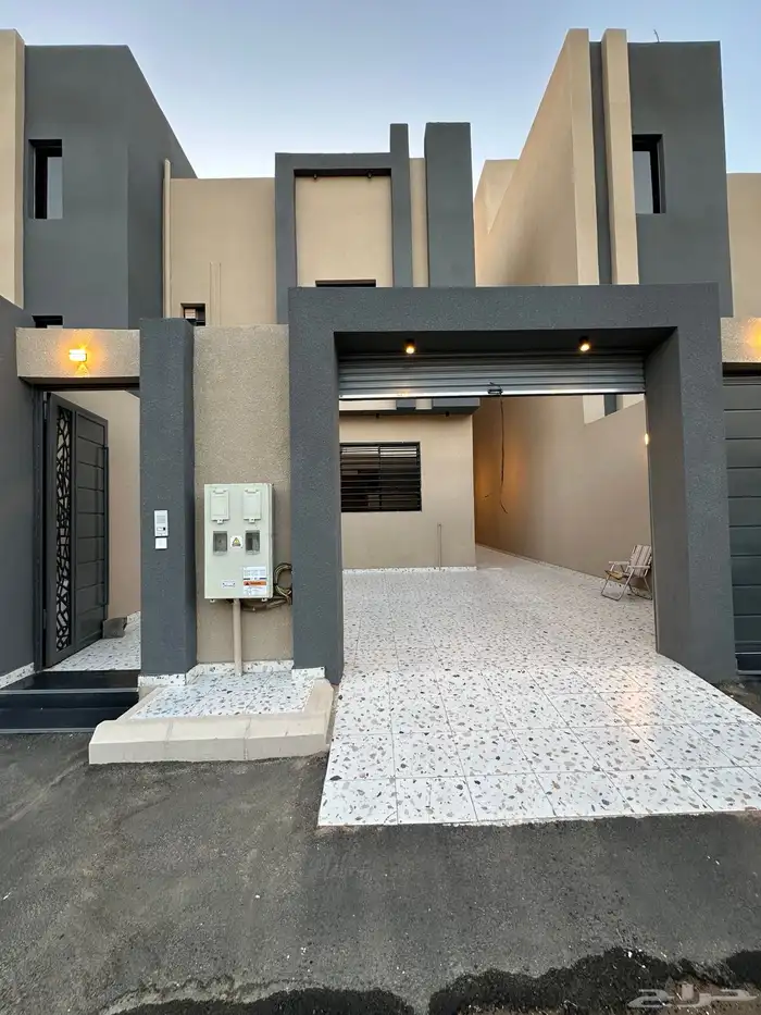 للبيع دور ارضي 6غرف بحوش وبايكه سياره بشمال الخميس550الف 0