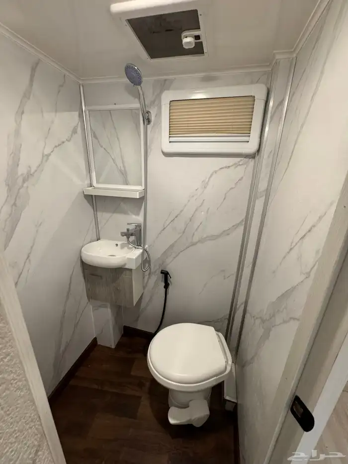 كرفان بمواصفات أمريكية (2024) 48