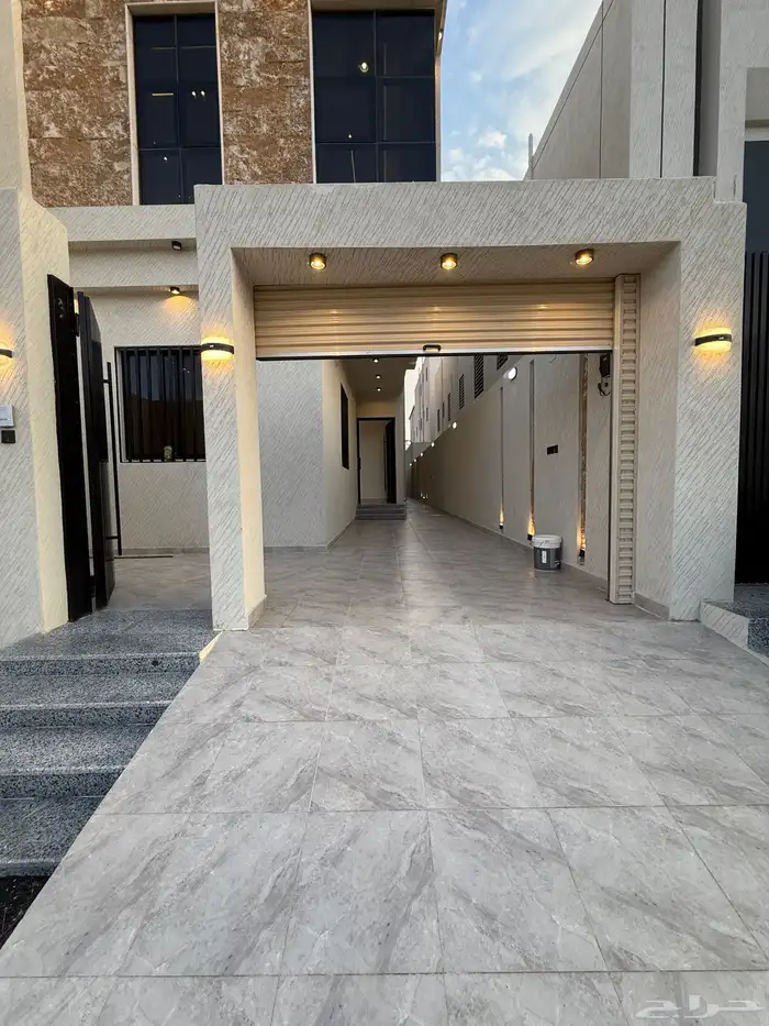 للبيع ارواف علويه وشقق ارضيه تشطيب فندقي ف احد رفيده 2