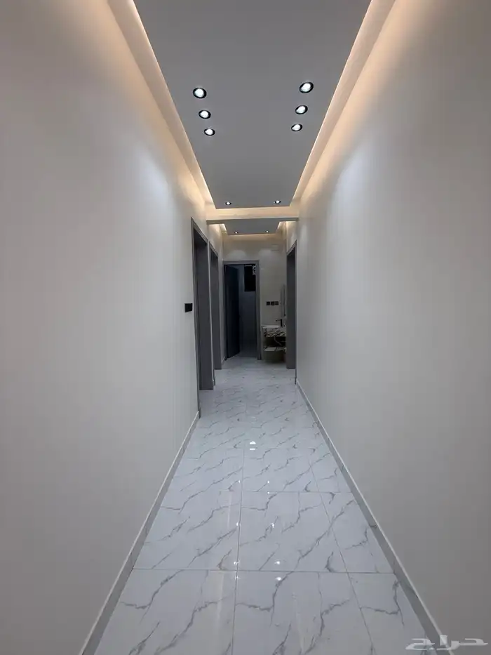 للبيع ارواف علويه وشقق ارضيه ببايكة سيارة ف شمال الخميس 13