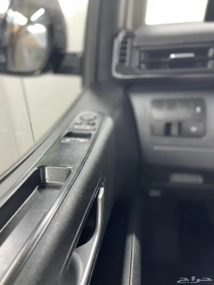 هيونداي ستاريا 2024 ( بنزين ) 16