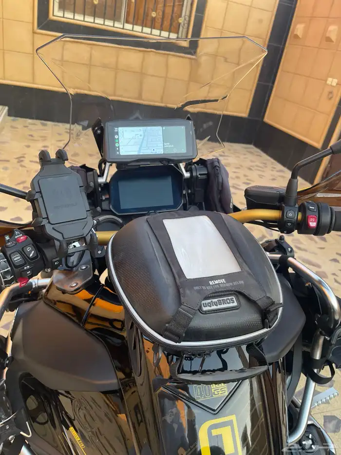 ادفنشر bmw 1250 R 2021 اصدار 40 عام لوحة مميزة 6