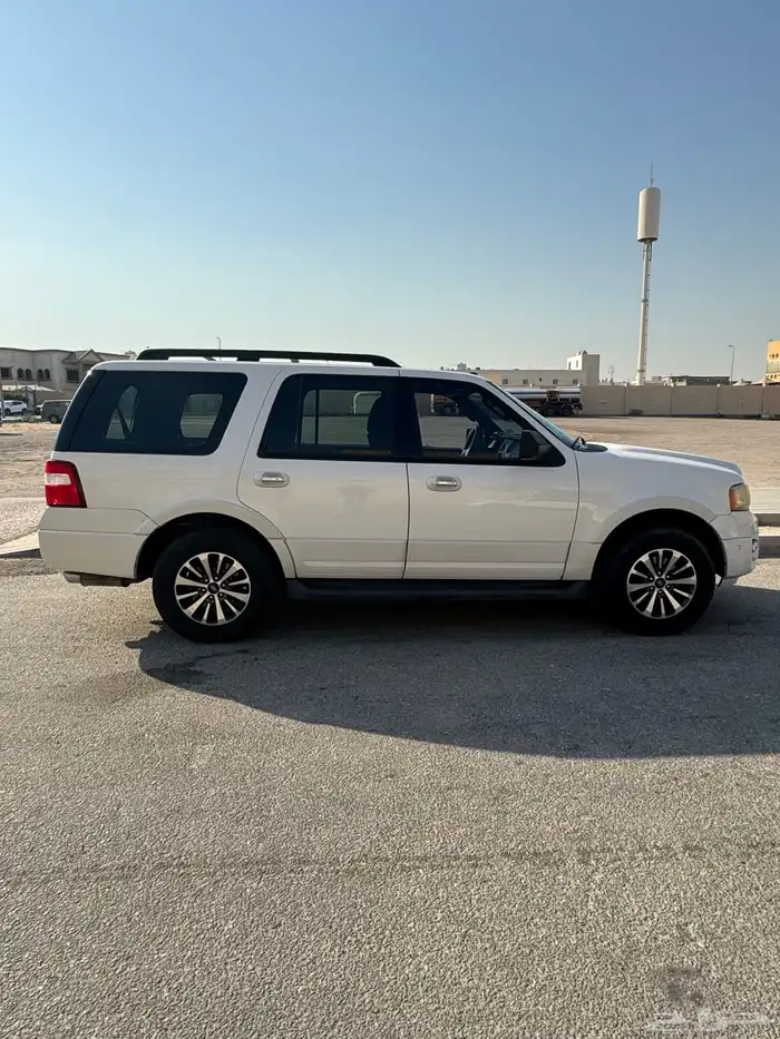 فورد كسبدشن XLT 1