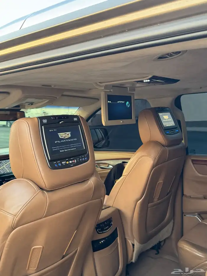 كاديلاك اسكاليد 2015 الدفعه الاخيرة 12