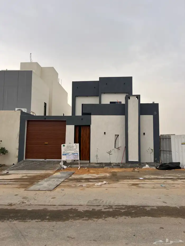 للبيع فيلا بحي الروابي - بريدة ( البناء على الكود السعودي ) 0