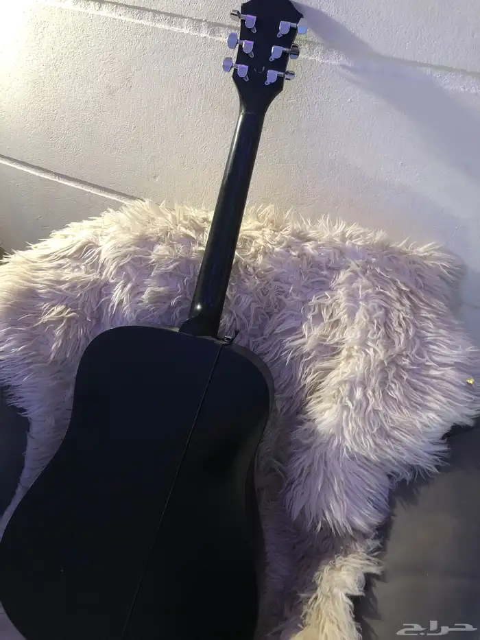 جيتار صوتي دريدنوت - FENDER 2