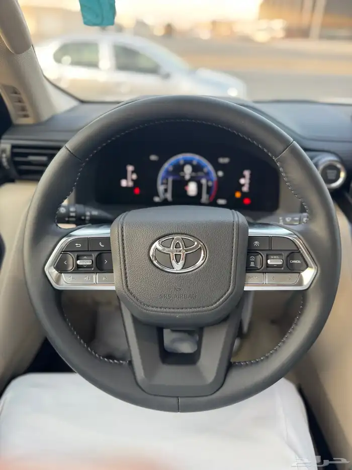 للبيع تويوتا لاندكروزر 2025-L3 - اسود باقل الأسعار 13