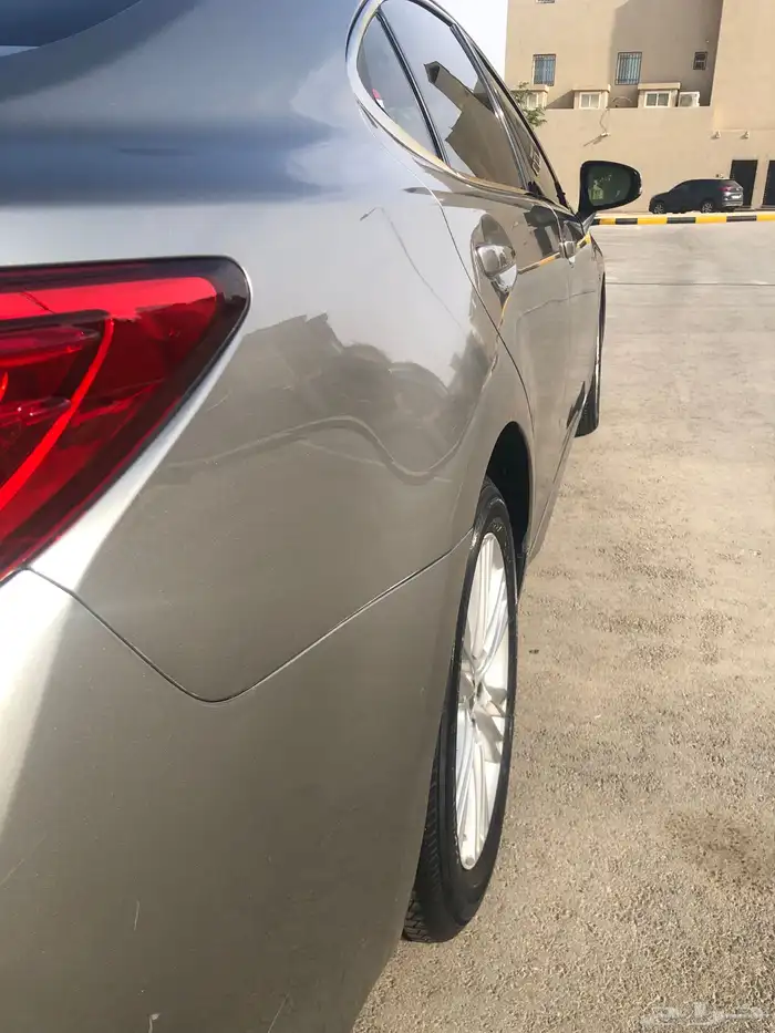 للبيع لكزس es 250 4