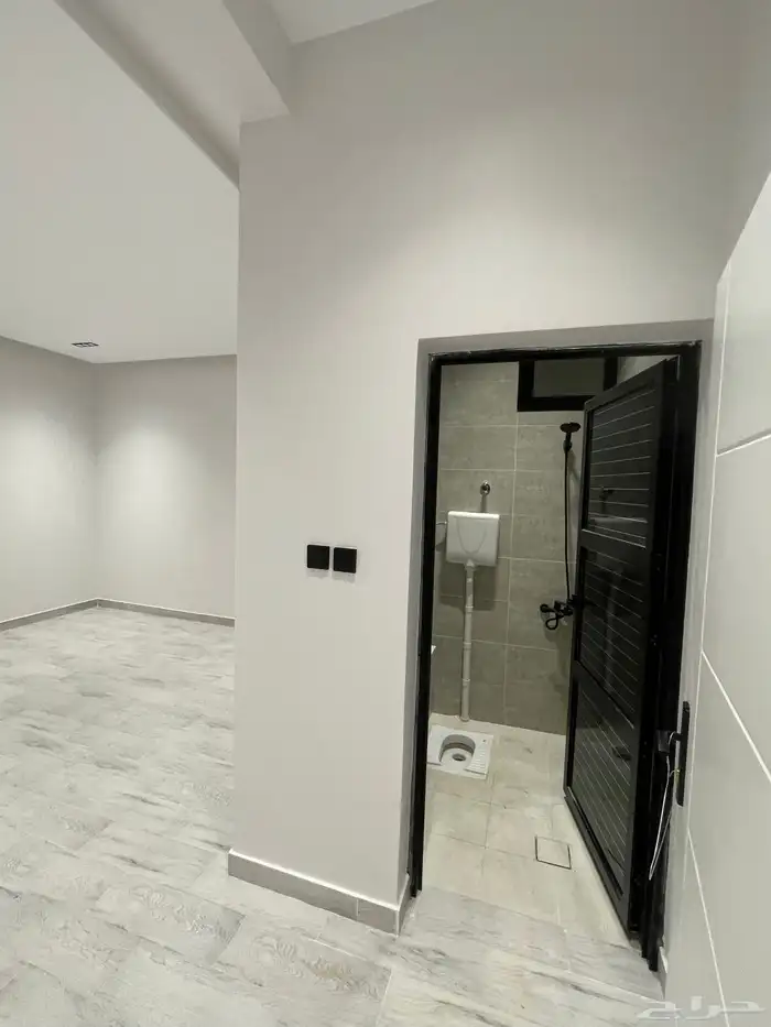 للايجار شقة ارضيه بمدخل مستقل 11