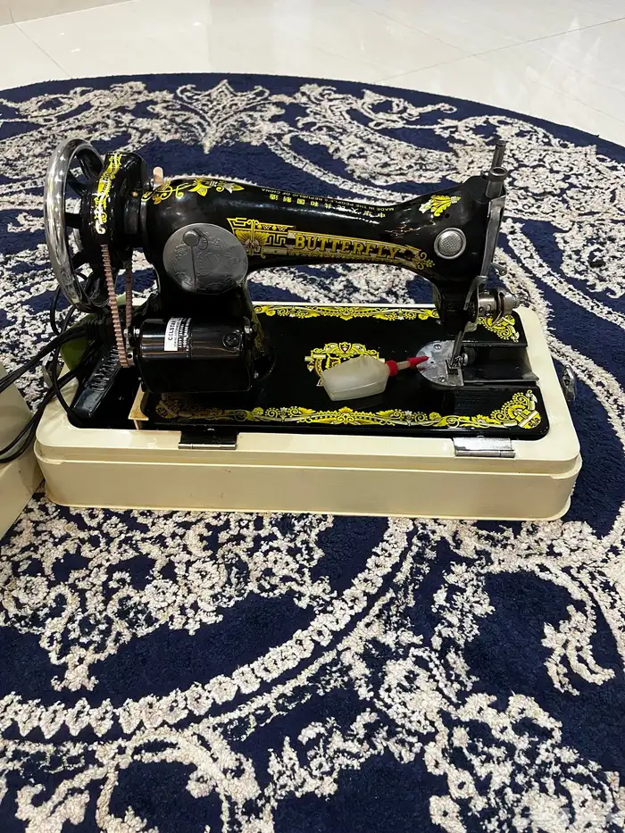مكينة خياطة 0