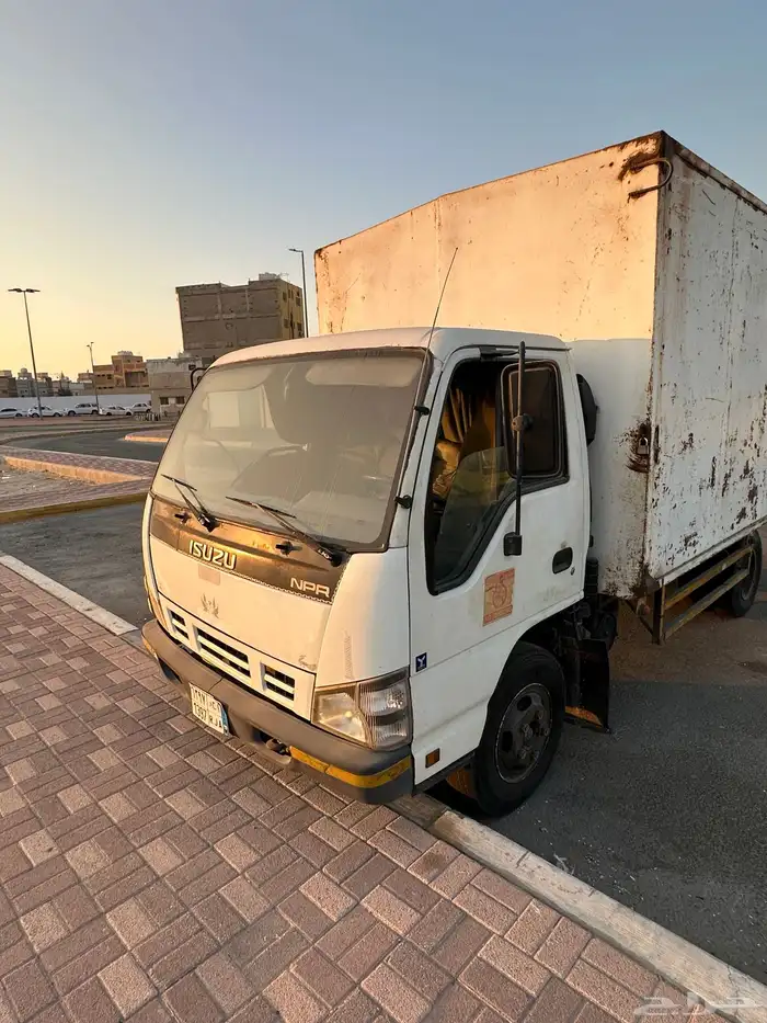 دينا اسوزو 2008 ديزل بالاحساء 0