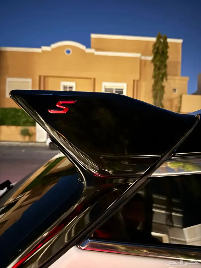 جيلي كولراي 2022 12