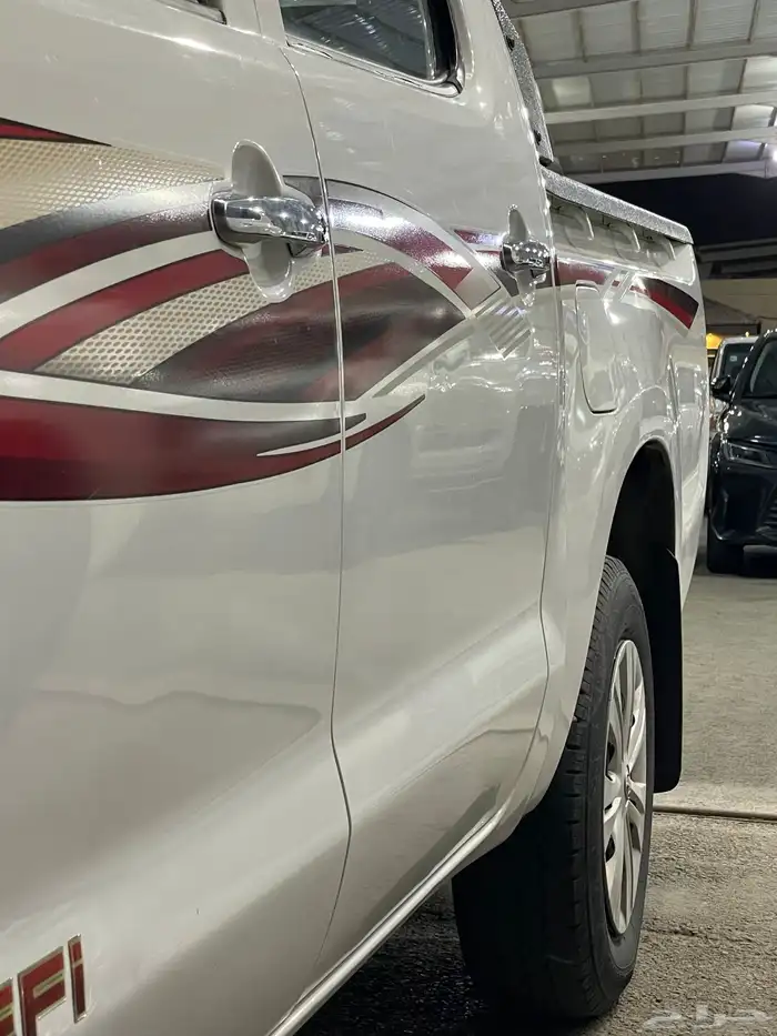 هايلوكس غمارتين GLX 2015 تم البيع 17