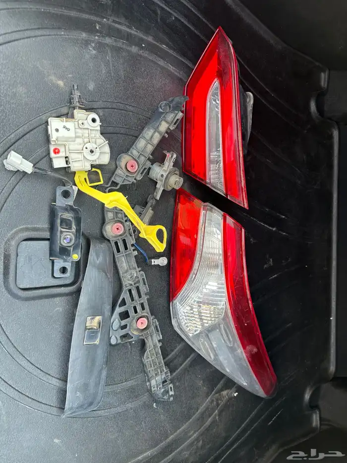 اسطب كامري 2018 قفل تانكي عظمة صدام كاميرا خلفية 4