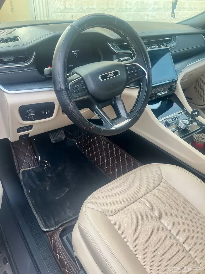 جيب شيروكي 2025 8