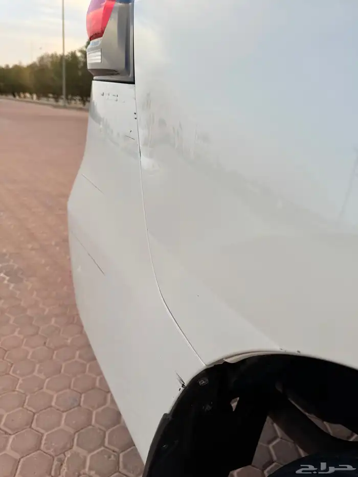 برادو 2018 فطيمي فل كامل فتحة دفلوك ثلاجة نظيف جدا 16