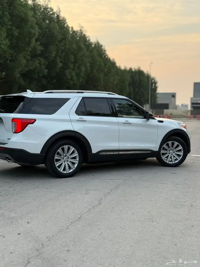 FORD EXPLORER LIMITED 2020 37