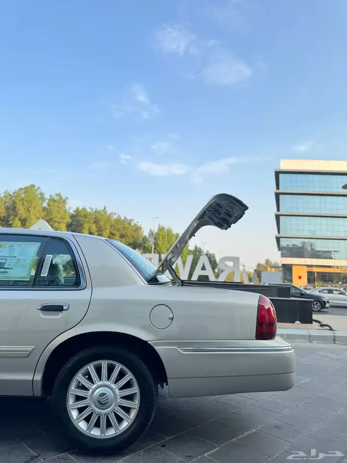 للبيع فورد جراند ماركيز 2010 فل كامل امريكي 15