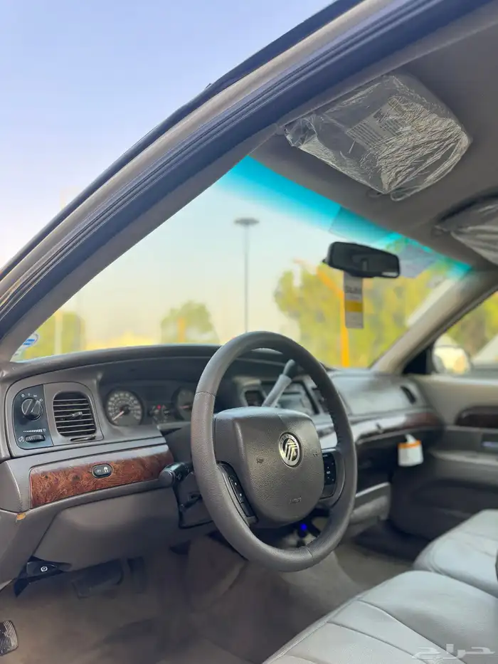 للبيع فورد جراند ماركيز 2010 فل كامل امريكي 22