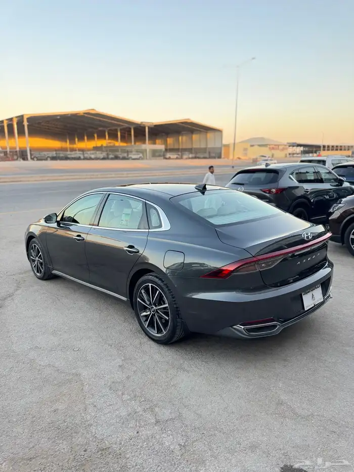 هيونداي أزيرا 2021 سمارت - بحالة الوكاله 4