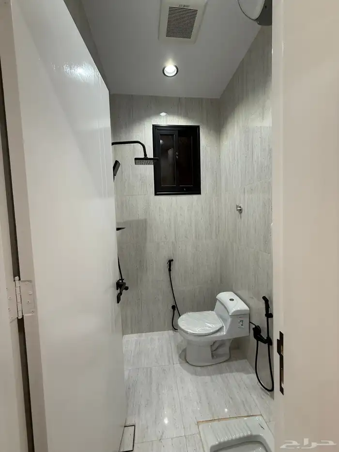 للبيع ادوار تمليك علويه بمساحات كبيره شرق الخميس حى الراقي 6