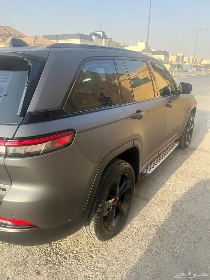 جيب شيروكي 2025 6