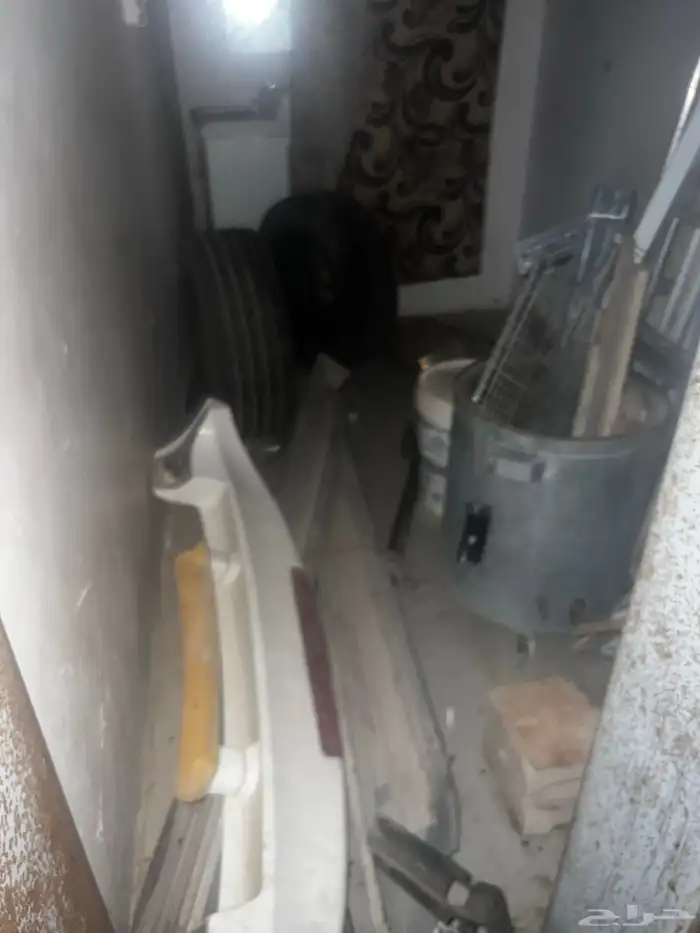 قطع لاند كروزر وقطع بعضها حديد والمنيوم البيع سريع 1