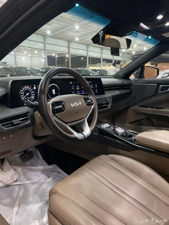 كيا كي8 موديل 2022 فل كامل 20
