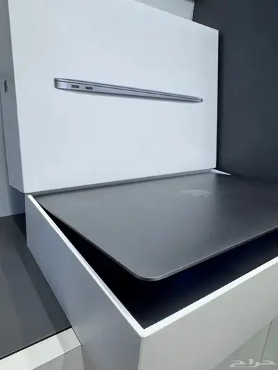 ماك بوك اير M1 سعة 256 رام 8 بطاريه 100 دورات الشحن 6 ب1550 index