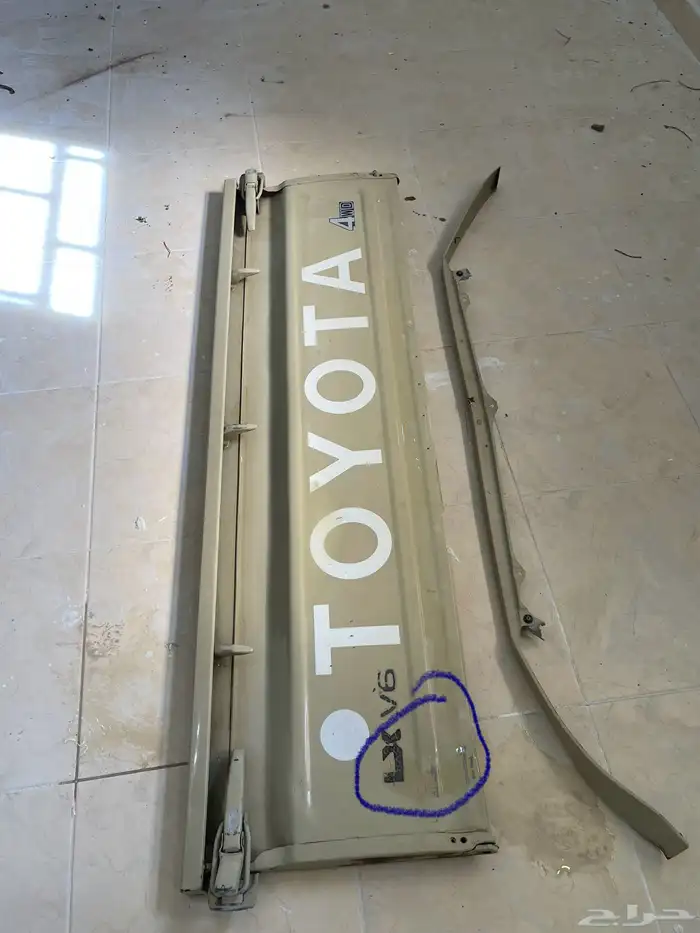 يوجد ترنس علي طفايه واغراض جيب من ديكور ومن درج وثلاجه 23