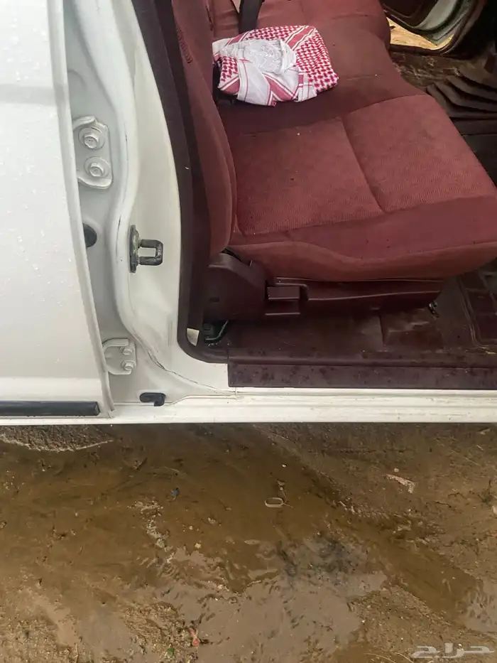 ددسن نيسان 12