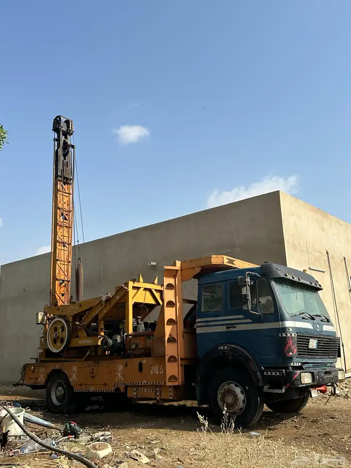 حفار ابار ارتوازية وكشف عن الماء 1