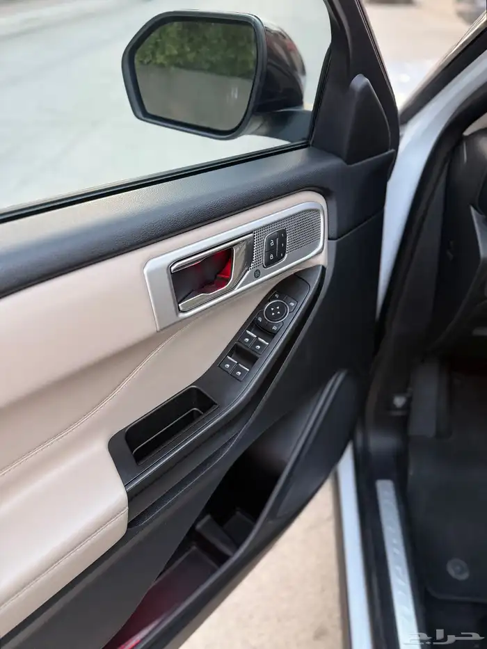 FORD EXPLORER LIMITED 2020 17