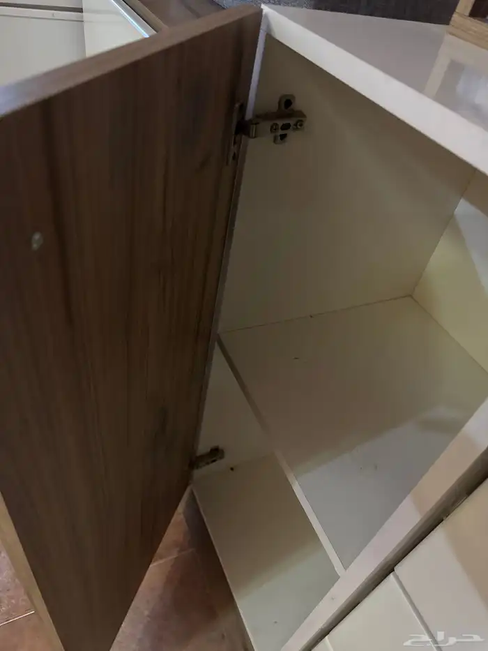 تسريحه مع مرايه كامله ودرج سحاب استخدام نظيف 2