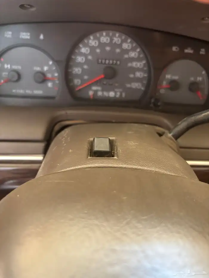 فورد ماركيز 2003 8