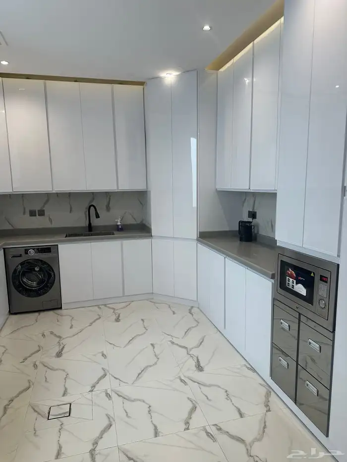 شقة فخمة ونظيفه وجديدة بسطح مستقل 15