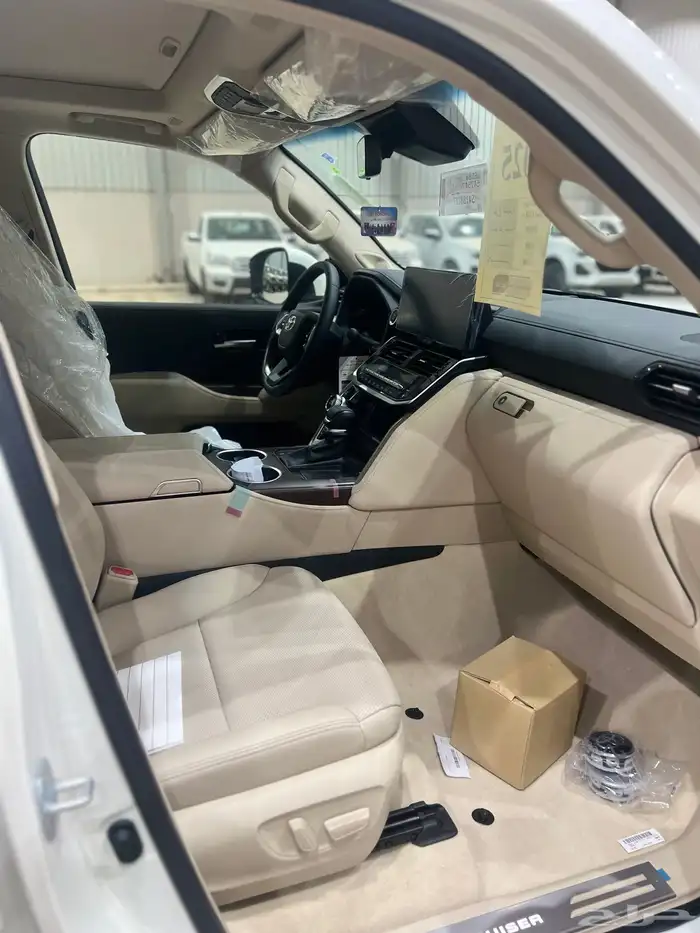 تويوتا لاندكروزر GXR-S 2025 13