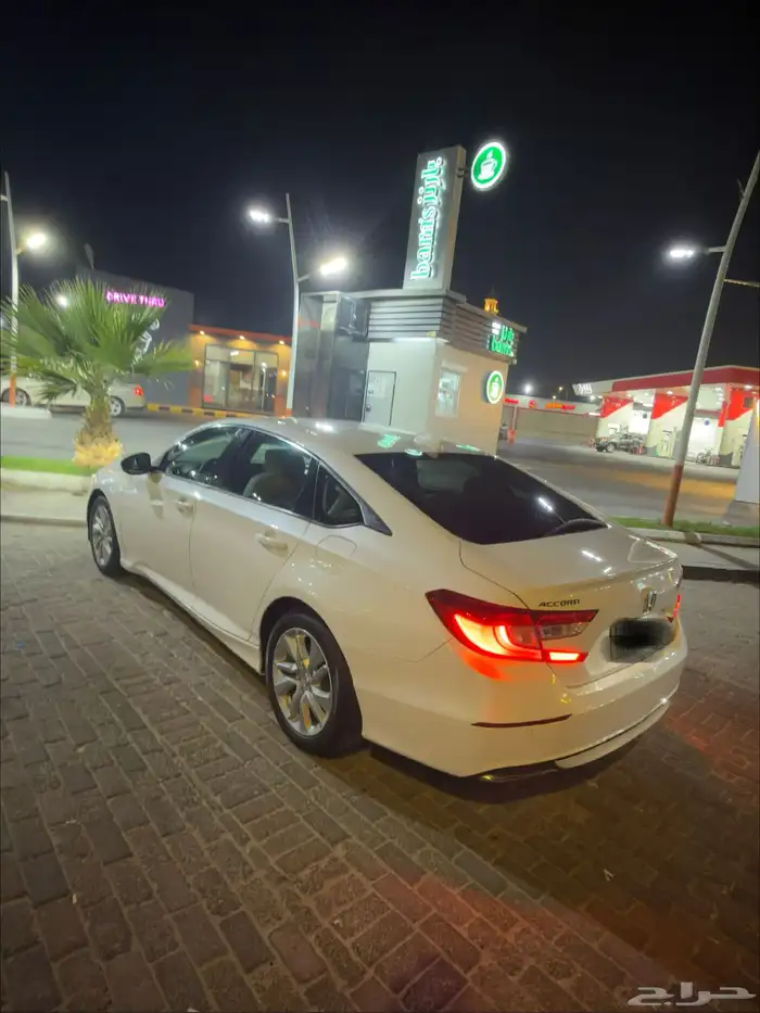 للبيع أكورد ابيض 2020 استاندر 4